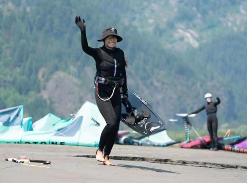 Squamish: Wetsuit Rental - Key Points