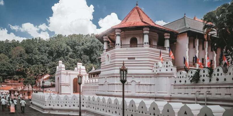 Sri Lanka: 2N3Day guided FULL TOUR with hotel accommodations - An In-Depth Look at the 3-Day Sri Lanka Tour