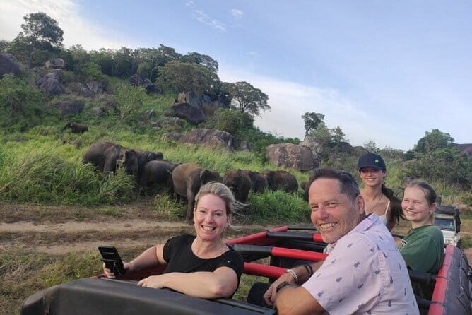 Sri Lanka Driver's and Guide with Luxury Cars - A Personalized Journey in Sri Lanka: Driver, Guide, and Luxury Cars