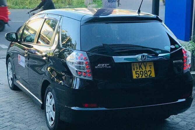 Sri Lanka Round Tour with English Speaking Driver Guide and Car - Why Choose This Tour?