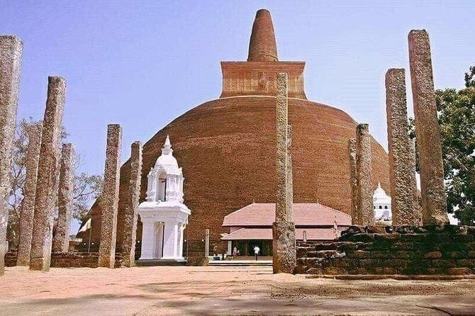 Sri Lanka tour itinerary . 6N/7D with driver, vehicle and H/B accommodations - Exploring Sri Lanka in 7 Days: A Deep Dive