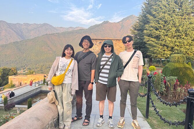 Srinagar Cycling Day Tour Explore Mughal Gardens and More - The Experience from a Traveler’s Perspective