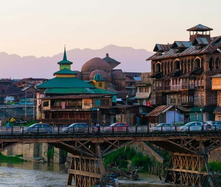 Srinagar Old City Heritage Walking Tour with Kahwa Tea - A Deep Dive into Srinagar’s Heritage Walking Tour