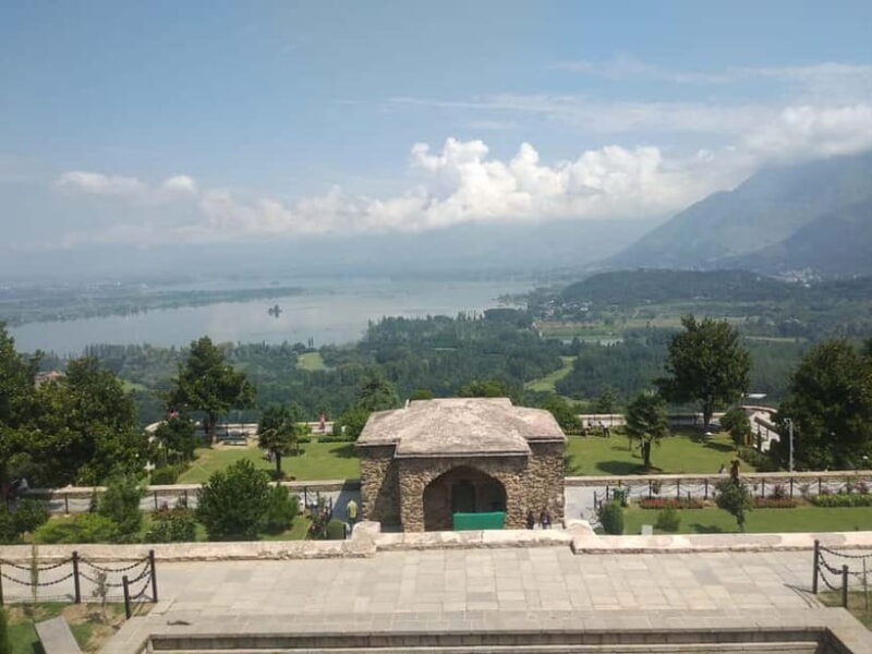 Srinagar: Private Old City and Mughal Gardens Guided Tour - Frequently Asked Questions