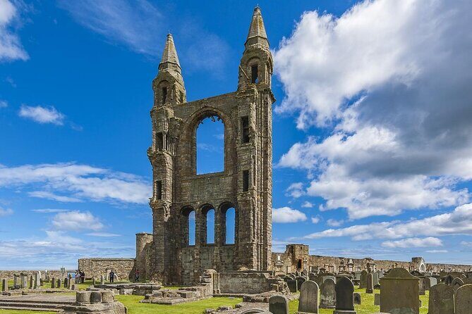 St. Andrews Spectral Soirée: Ghostly Echoes of History - Who Should Consider This Tour?