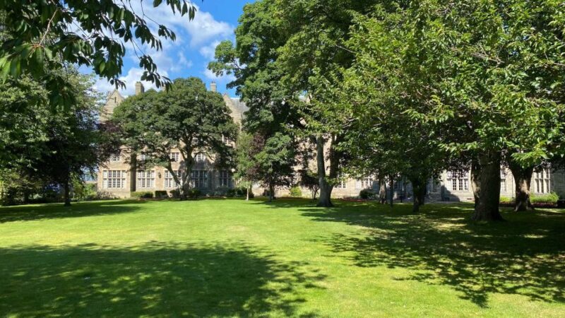 St Andrews: Town, Golf, and Old Course History Tour - Who Is This Tour Best For?