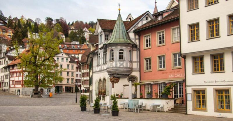 St. Gallen: Express Walk with a Local in 60 minutes - Exploring St. Gallen in a Nutshell: What to Expect