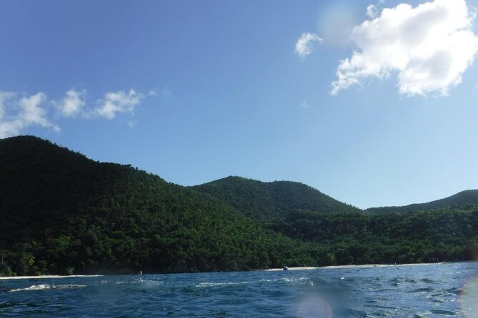 St John & Surrounding Cays - Full-Day Sail/Snorkel, 6 Guests Max - Key Points