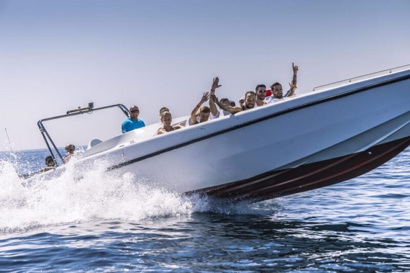 St Julian's: Powerboat Comino Blue Lagoon - Key Points