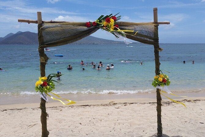 St Kitts Sightseeing Tour to Brimstone Hill Fortress with Beach Visit - Key Points