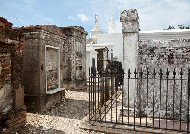 St. Louis Cemetery No. 3 Walking Tour - Discover the Soul of New Orleans with the St. Louis Cemetery No. 3 Walking Tour