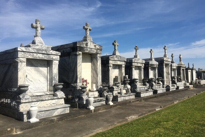 St. Louis Cemetery No. 3 Walking Tour - Key Points