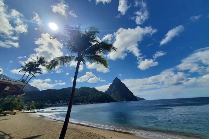 St Lucia Sunset Bar Hop: Island Rhythms - A detailed look at the Sunset Bar Hop: Island Rhythms