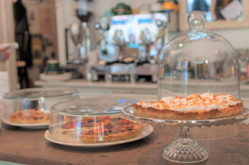 St. Pauli: Guided Food Tour with 5 Tastings - Key Points