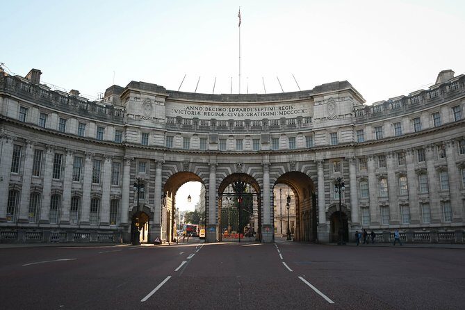 St Pauls Cathedral & See Over 30 Top London Sights Tour - Deep Dive into the Itinerary