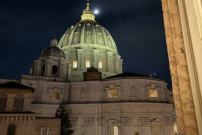 St. Peter's Private Tour with Holy Doors - Key Points
