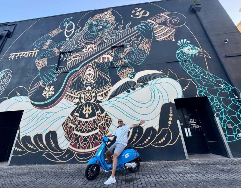 St. Petersburg: Vespa Mural Tour with Guide - Why This Tour Offers Great Value