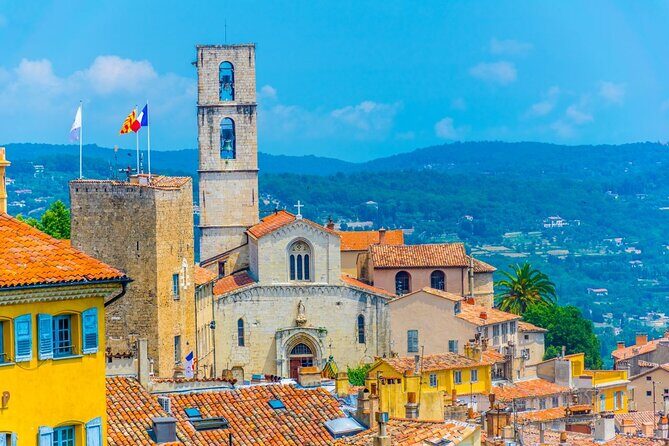 St Tropez and Port Grimaud Full Day Sightseeing Tour - Key Points