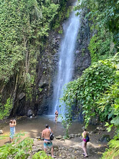 St. Vincent: Dark View Falls, Wallilabou & Fort Tour - FAQ