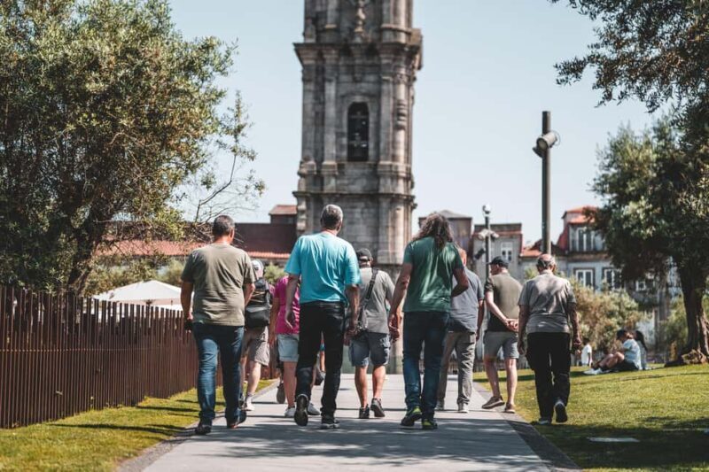 Stadtführung durch das Zentrum von Porto auf Deutsch - Explore Porto in Comfort and Style with a German-Guided Tour