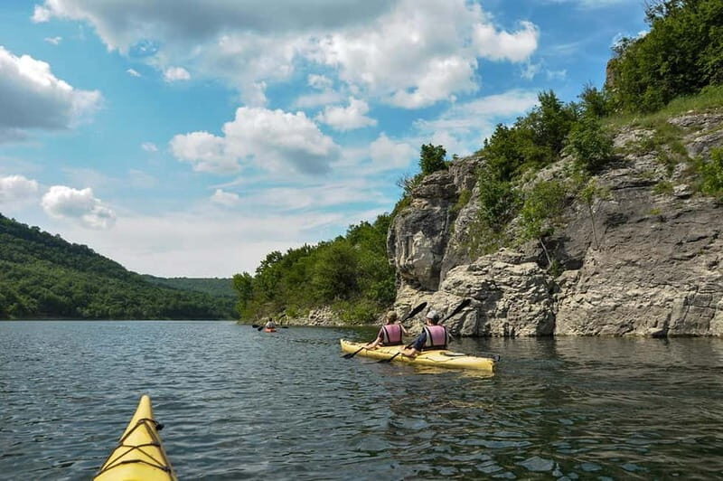 Stamboliski dam lake kayaking day tour - Exploring the Stamboliski Dam Lake Kayaking Tour in Bulgaria