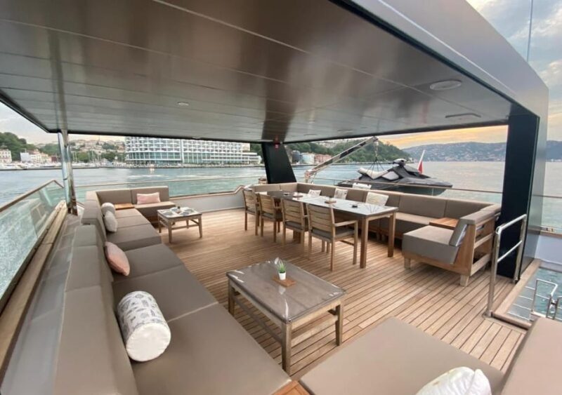 stanbul: Private Bosphorus Tour On Catamaran - Included & Optional Extras