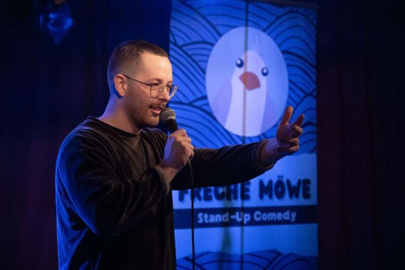 Stand-up comedy at Indra  Freche Möwe - An In-Depth Look at the Hamburg Comedy Experience