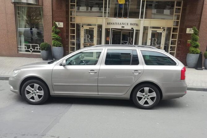 Standard vehicle from Charleroi airport to city of Brussels - The Real Deal on this Private Transfer from Charleroi to Brussels
