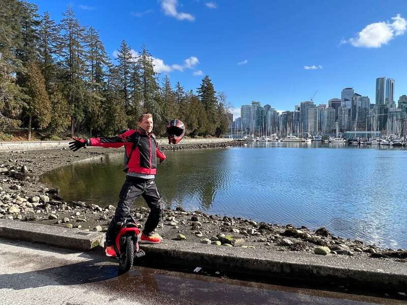 Stanley Park EUC & E-scooters loop tour - Exploring Stanley Park on EUC & E-scooters: An Exciting Vancouver Adventure
