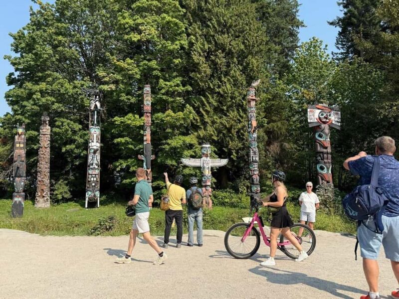 Stanley Park Highlights 2.5 Hour Walking Tour - Practical Tips for Your Tour