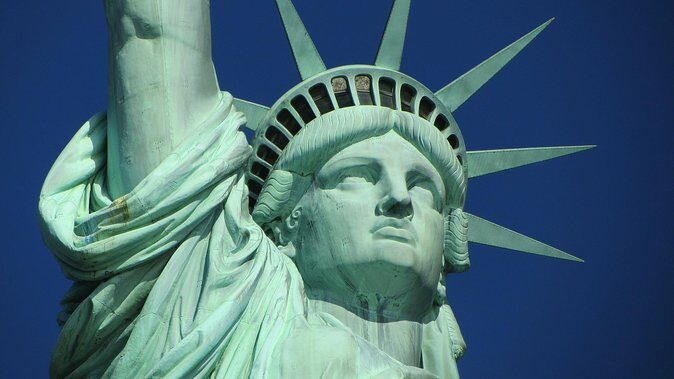 Statue of Liberty and Ellis Island Tour in Spanish - A Detailed Look at the Experience