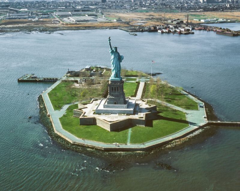 Statue of Liberty & Ellis Island - Guided Tour 8ppl Max - A Detailed Look at the Tour Experience
