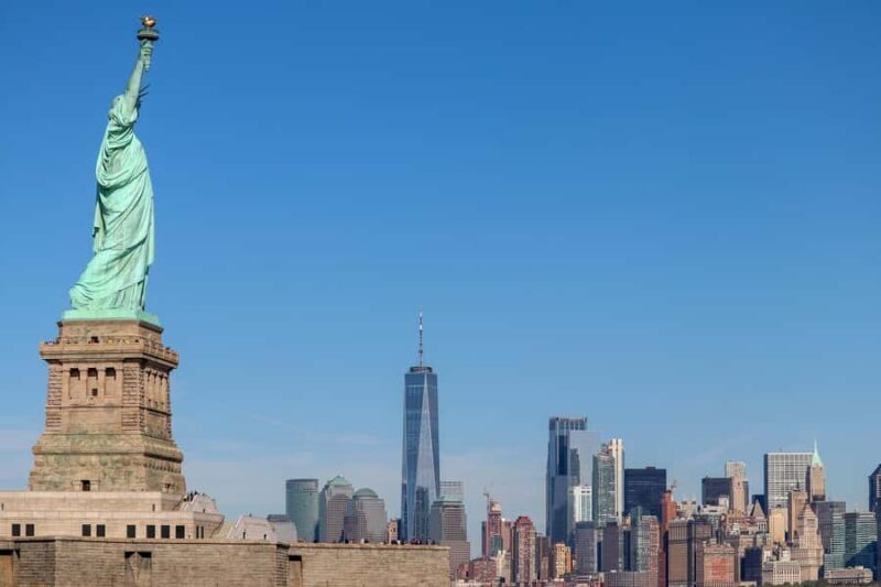 Statue of Liberty Ellis Island Guided Tour French or Spanish - Who Will Love This Tour?