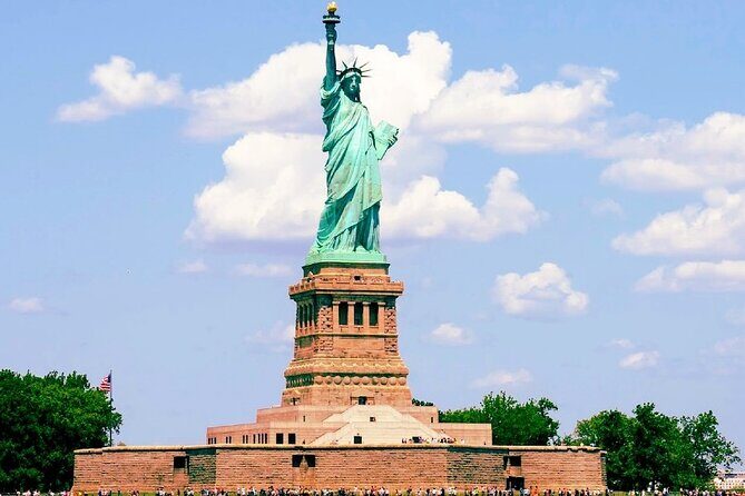Statue of Liberty & Ellis Island: Private Half-Day Guided Tour - Quick Overview