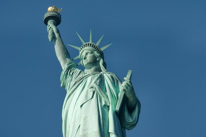 Statue of Liberty Roundtrip Ferry ticket - Exploring the Statue of Liberty, Ellis Island, and Battery Park in One Tour