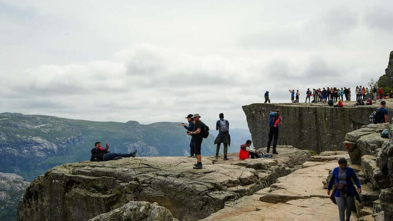 Stavanger: Lysefjorden Cruise and Preikestolen Hike - Key Points