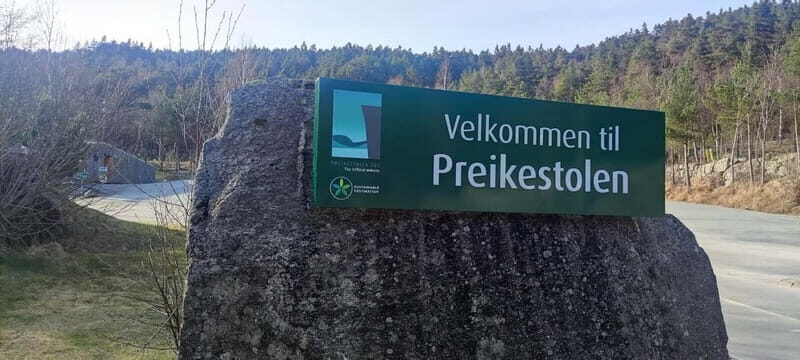 Stavanger: Prekestolen Tour with Guide and Pickup - Who Should Consider This Tour?