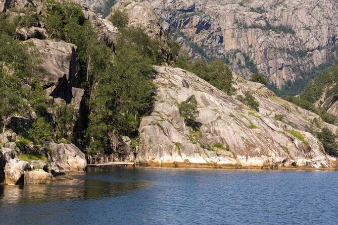 Stavanger: Waterfalls, Caves and Rock Tour By Sea - FAQ