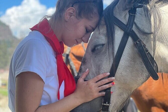 Steppe, Saddles and Sauna: Scenic Horse Rides Along River Nura - Key Points