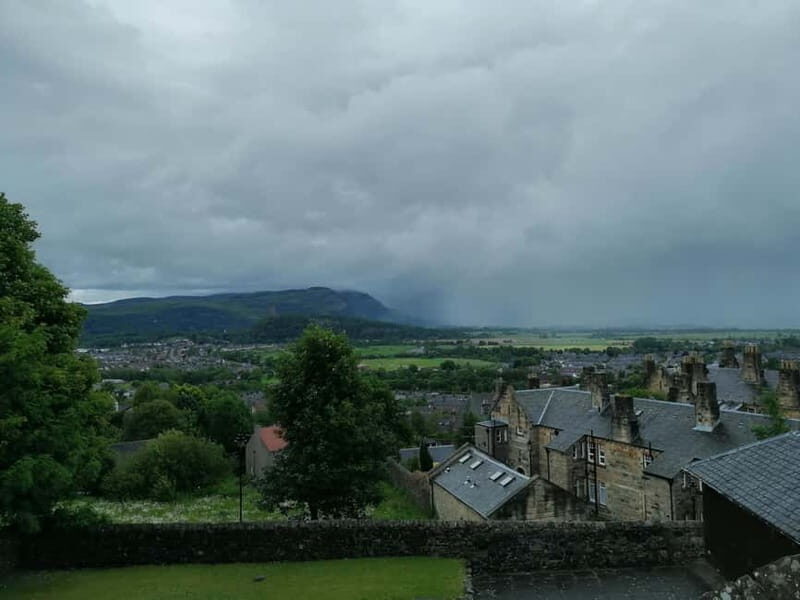 Stirling: Daily Guided Walking Tour (11am & 2pm) - The Value of the Tour