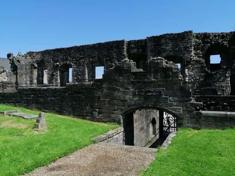 Stirling: Daily Guided Walking Tour (11am & 2pm) - Final Thoughts