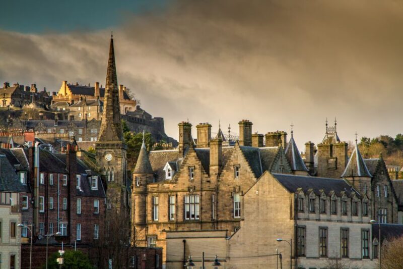 Stirling: Historical Walking Tour in Spanish - Stirling: A Walk Through Scotland’s Historic Heart in Spanish