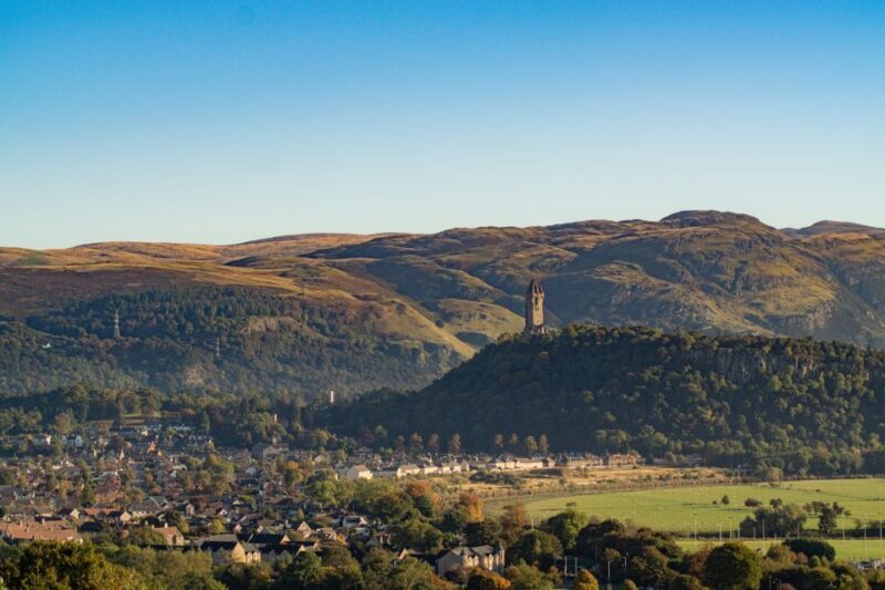 Stirling: Historical Walking Tour in Spanish - Who Will Love This Tour?