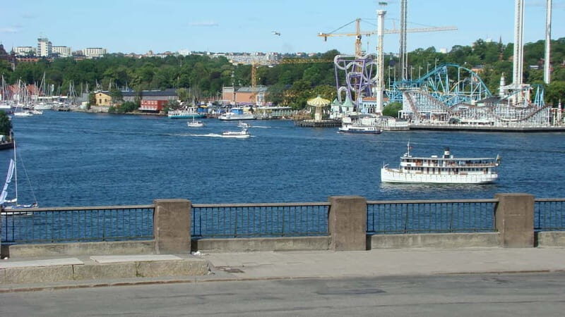 Stockholm: A Beauty On The Water - Old Town Walk & Boat Trip - Exploring Stockholm’s Historic Core