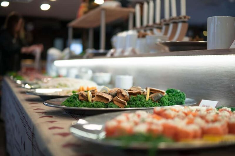 Stockholm: All-You-Can-Eat Christmas Buffet Cruise Livemusic - A Full Breakdown: What You Can Expect