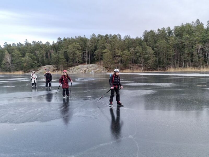 Stockholm: Family Friendly Private Ice Skating Tour & Lunch - A Walkthrough of the Stockholm Ice Skating & Winter Tour