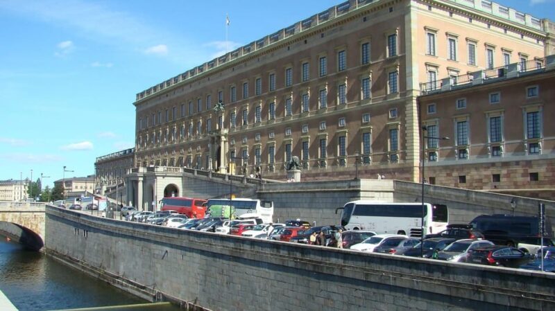 Stockholm: Old Town Walking Tour and the Vasa Museum - Who Should Consider This Tour?