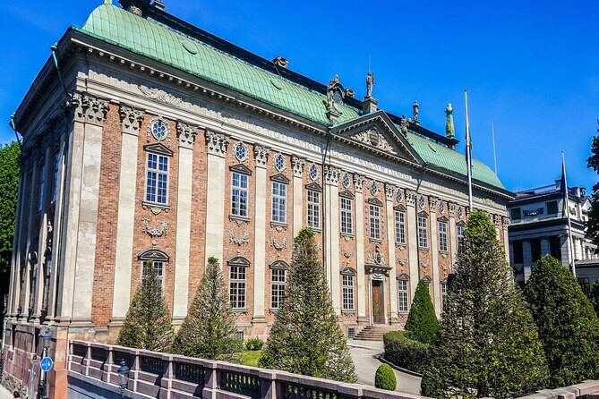 Stockholm Royal Palace Museums Gamla Stan Skip-the-line Tour - FAQ
