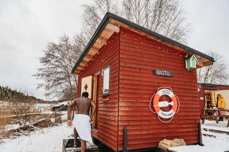 Stockholm: Winter Kayaking, Swedish Fika, and Hot Sauna - Transport and Accessibility