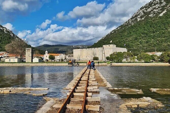 Ston Tour: City Walls, Saltworks, Wine & Adriatic Seafood - FAQ